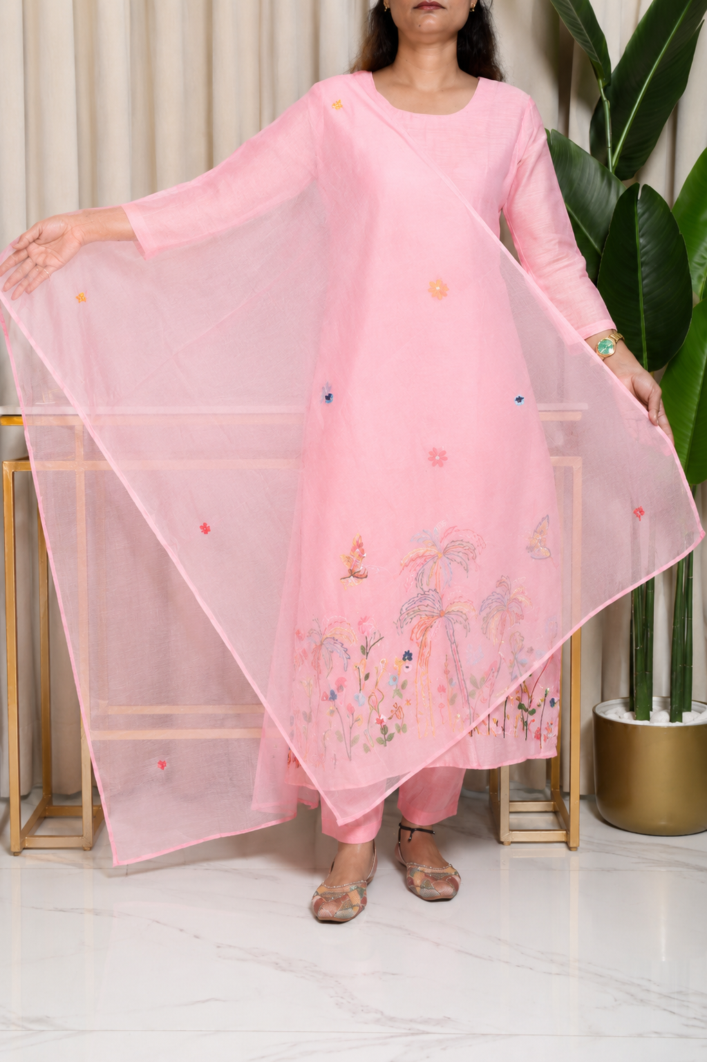 Gulabi Aabhaar – Pink Embroidered Suit Set