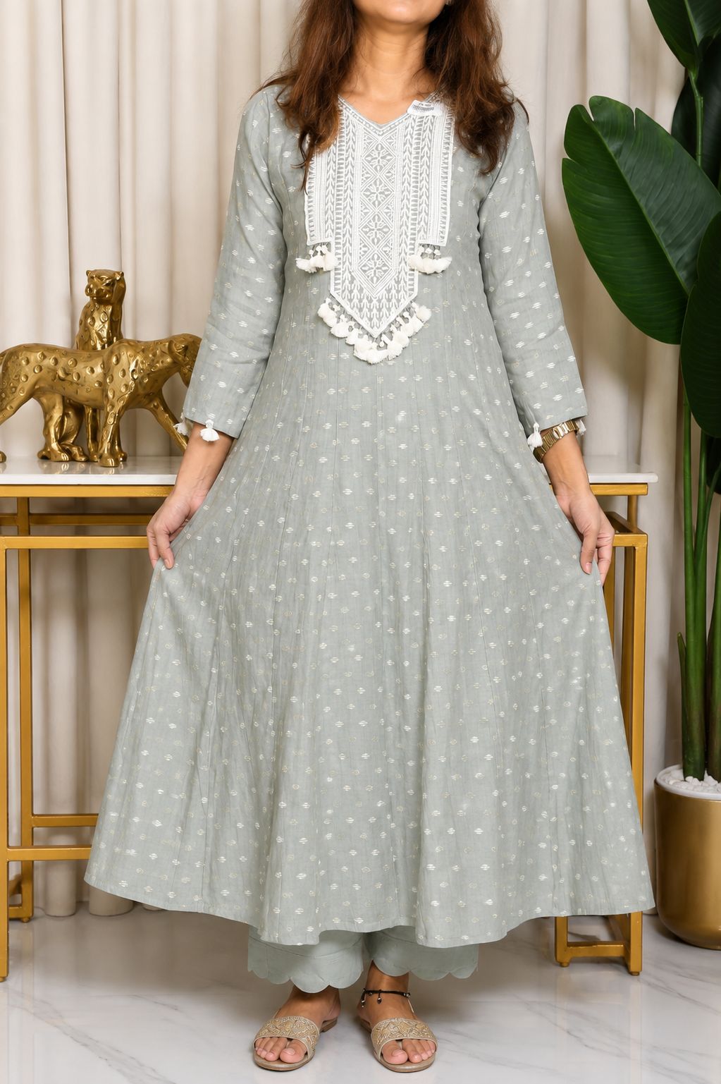 Nooré Mulchanderi Embroidered 3-Piece Suit Set